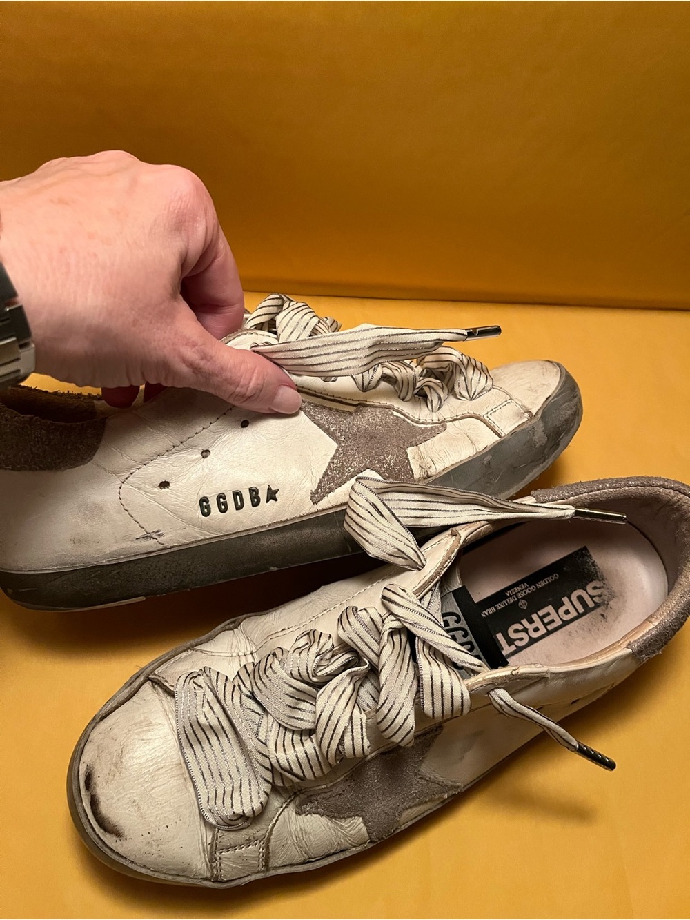 Golden Goose Authentic Superstars sz 9 - Picture 7 of 11